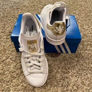 Adidas Stan Smiths Womens Size 5 Gold